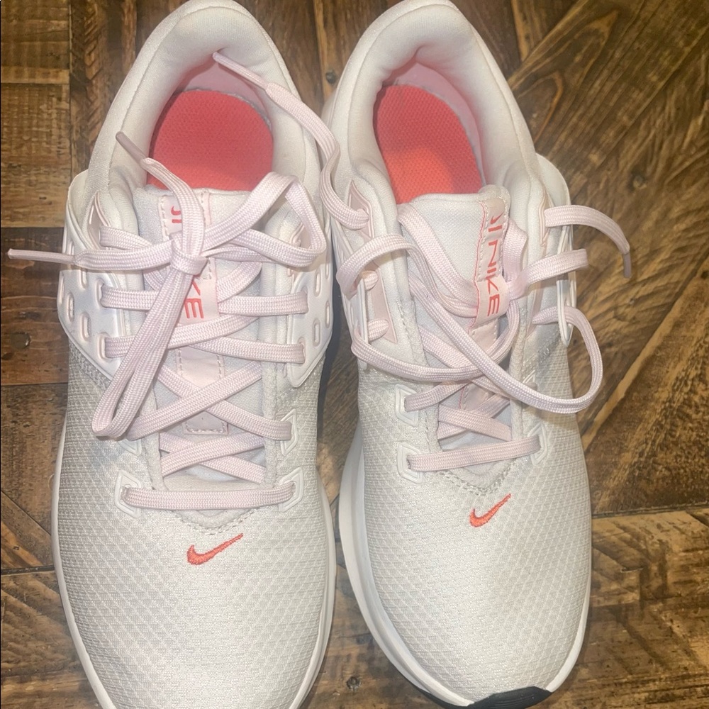Nike Air Max Bella TR 4 - Picture 2 of 8